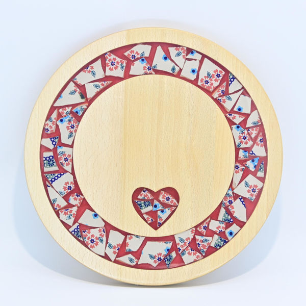 Picture of SMALL DECOR ROUND BOARD with Ceramic MIX + Heart